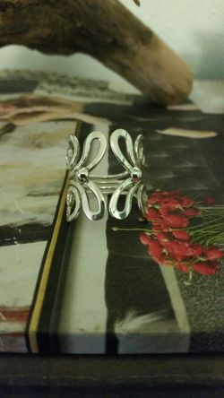 Silver ring size 7