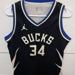Milwaukee Bucks Antetokounmpo Jersey Size BOYS Large 14/16