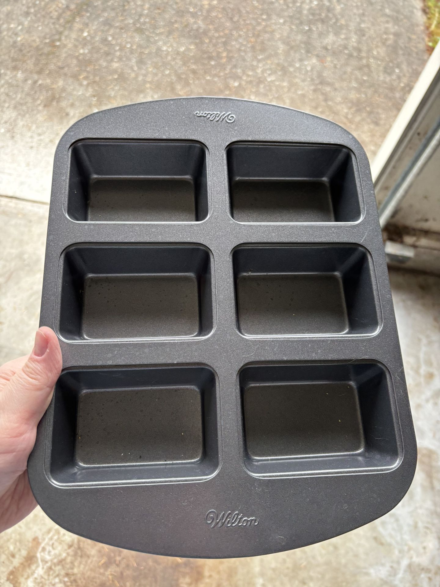 Moving Sale!! Baking Pan For Bars