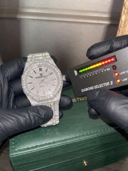 Moissanite Watch ‼️