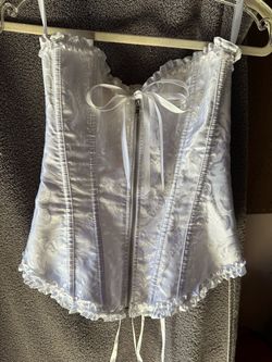 white damask-patterned corset top featuring a front zipper size S
