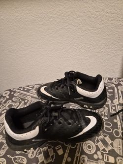 Cleats Size 1Y
