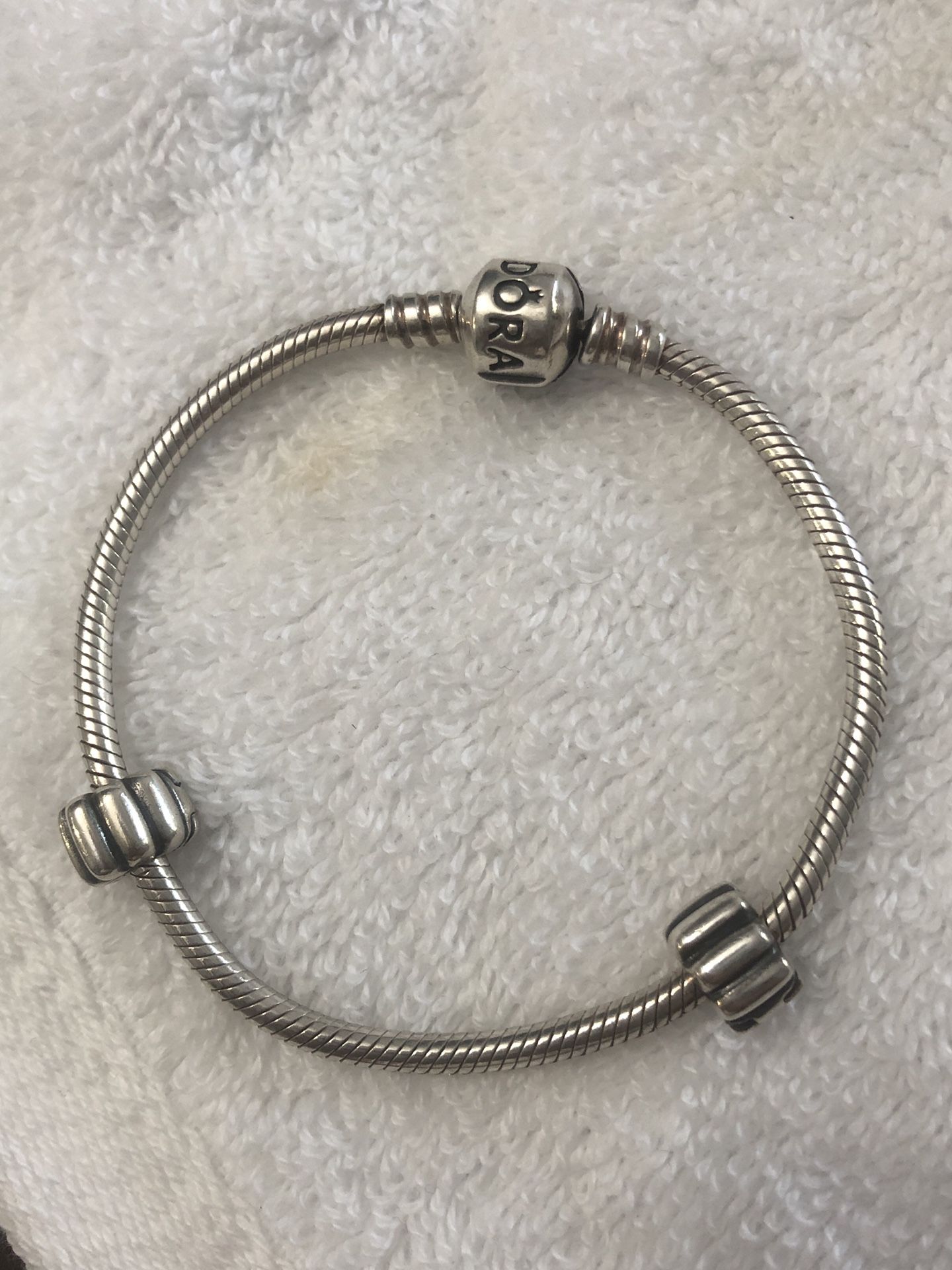 Pandora bracelet with clips