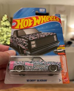 Hot Wheels '83 CHEVY" SILVERADO* Black Widow