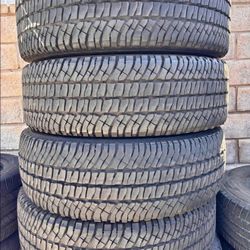 275 70 18 Michelin tires Con 80% de Vida Las 4