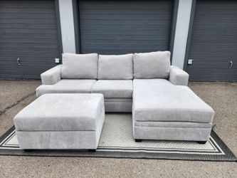 Living Spaces Bonaterra Sectional Couch with Storage Ottoman