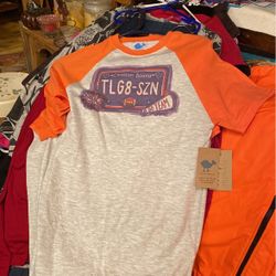 Tee Shirt Size Small