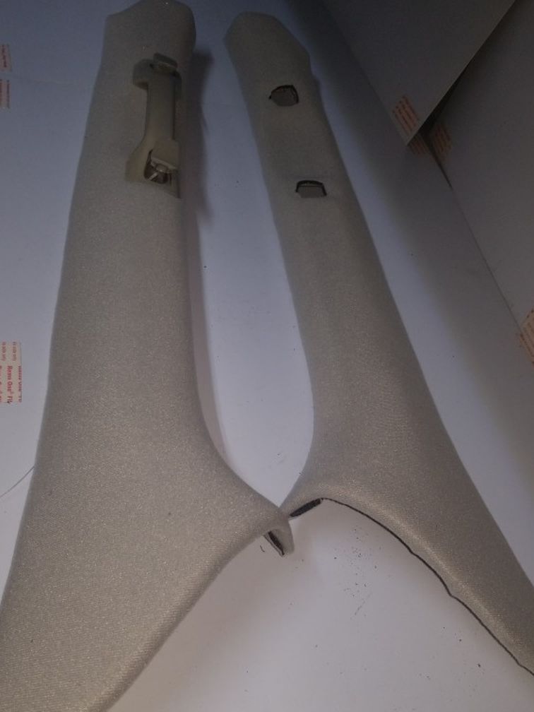 06 Volvo Xc90 Windshield Pillar Siding
