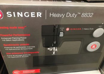 Singer heavy duty 8832 sewing machine BRAND NEW