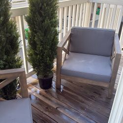 2 Patio Chairs And Covers