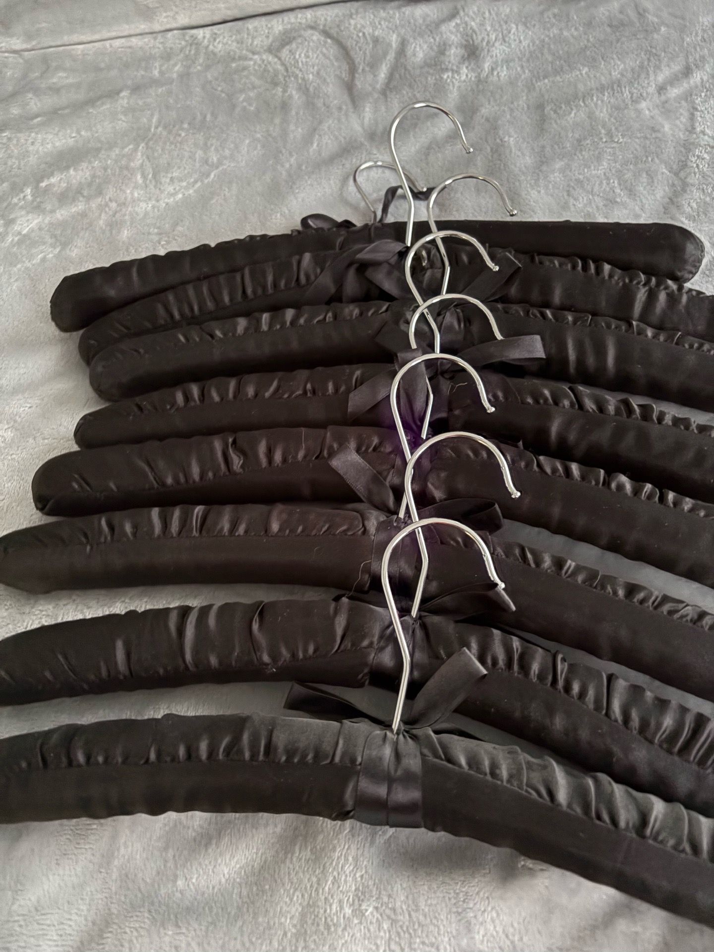 Silk hangers (8 piece )