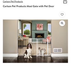 Carlson Pet Products Maxi Gate with Pet Door