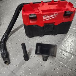 Milwaukee wet/dry vacuum (tool only)