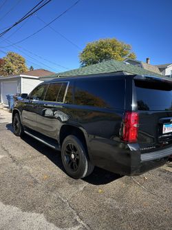 Suburban 2015