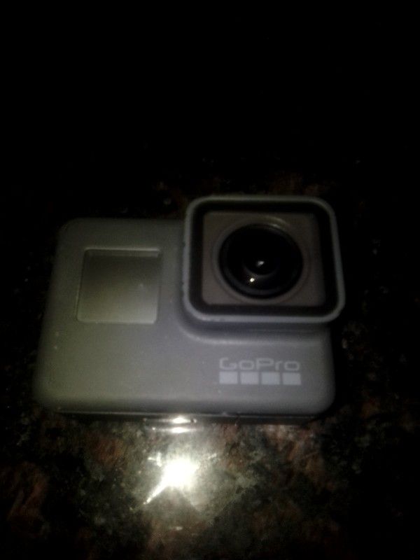 Gopro  Hero 5 Black With 128gb SD Card And Case