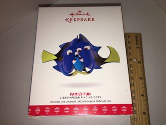 Hallmark NEW Family Fun Finding Dory