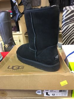 Women's size 12 UGG boots