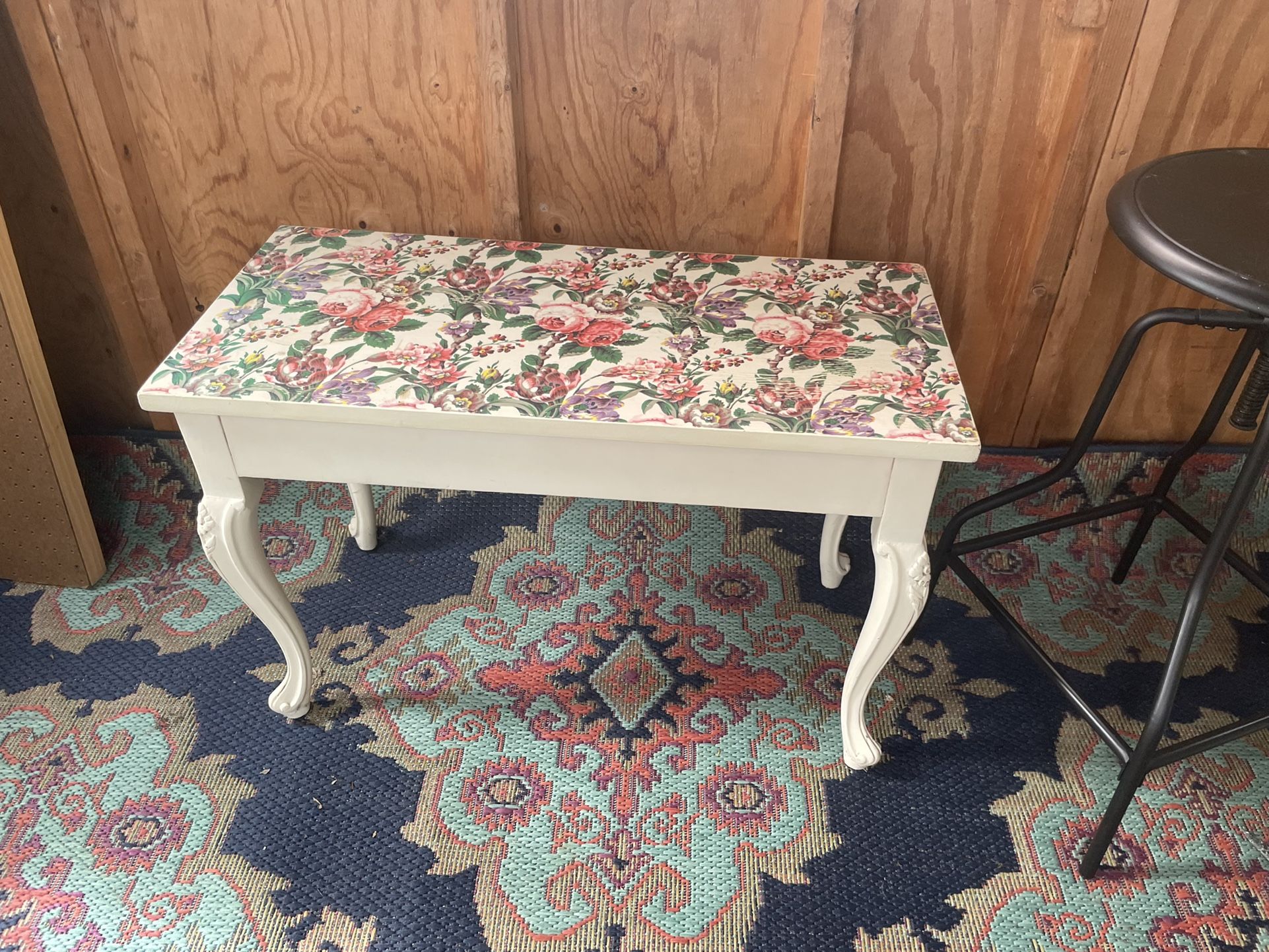 Solid Wood White Bench Stool Or Table/ Shoe Bench With Storage. Top Opens. Flower Detail