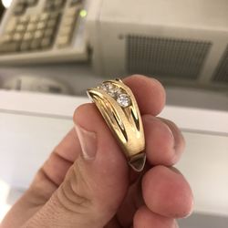 Solid 14k gold diamond engagement ring purchased at Kay Jewelers for $2,500 on sale, asking $1,100