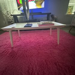 Modern white Coffee table (Good Condition)