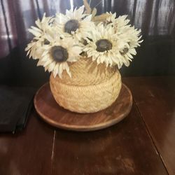 Large Basket With 3 Sun Flower clusters