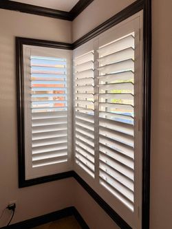 FREE Plantation Shutters (ESTIMATES & SAME DAY PRICING)- Custom, Hard Wood, Interior Window Treatments. Persianas de Madera. Se Habla Espanol.