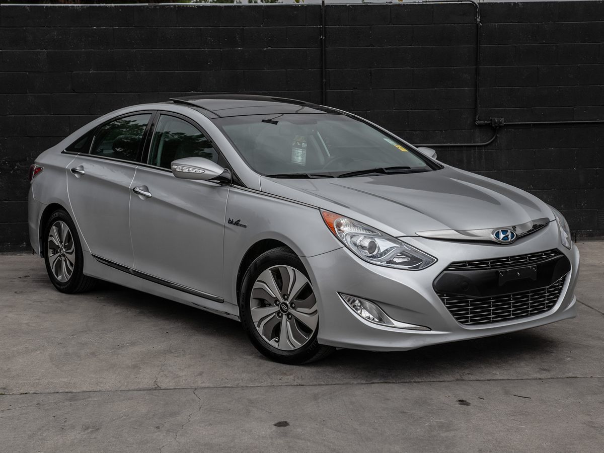 2014 Hyundai Sonata Hybrid for Sale in Irwindale, CA - OfferUp