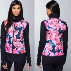 Lululemon Secret Garden Asana Jacket - Size 4 -  New Without Tags 