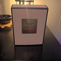 New Victoria Secret Bombshell perfume 