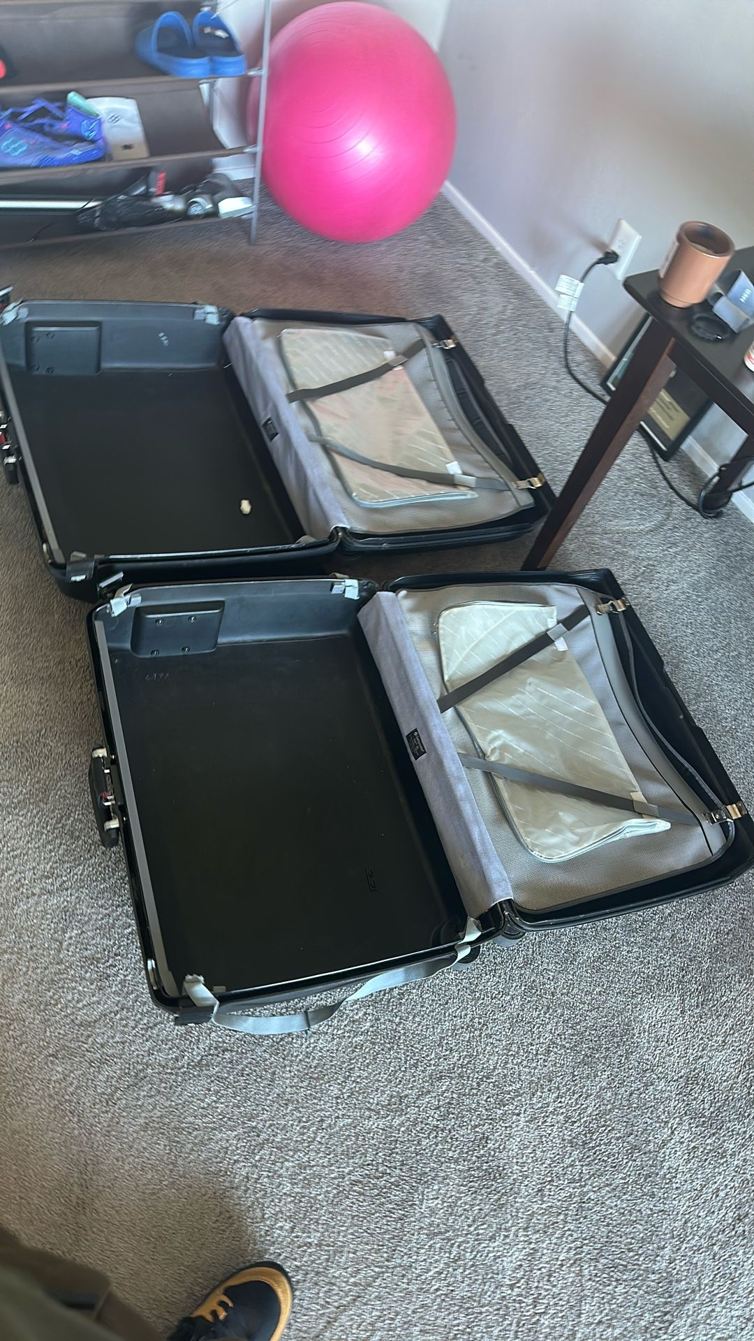 Samsonite Suitcases