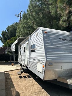 2005  26 feet spring dale rv trailer