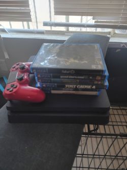 Ps4 I tb with games and controller