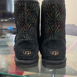 Kids Ugg Boots Size 2