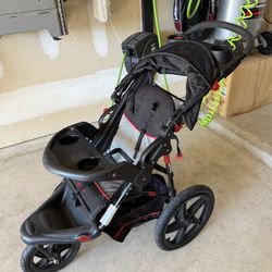 3 Wheel Stroller - Excellent Condition