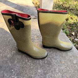 Rain Boots Size 6