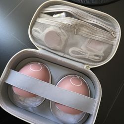 Momcozy M9 Pumps Open Box