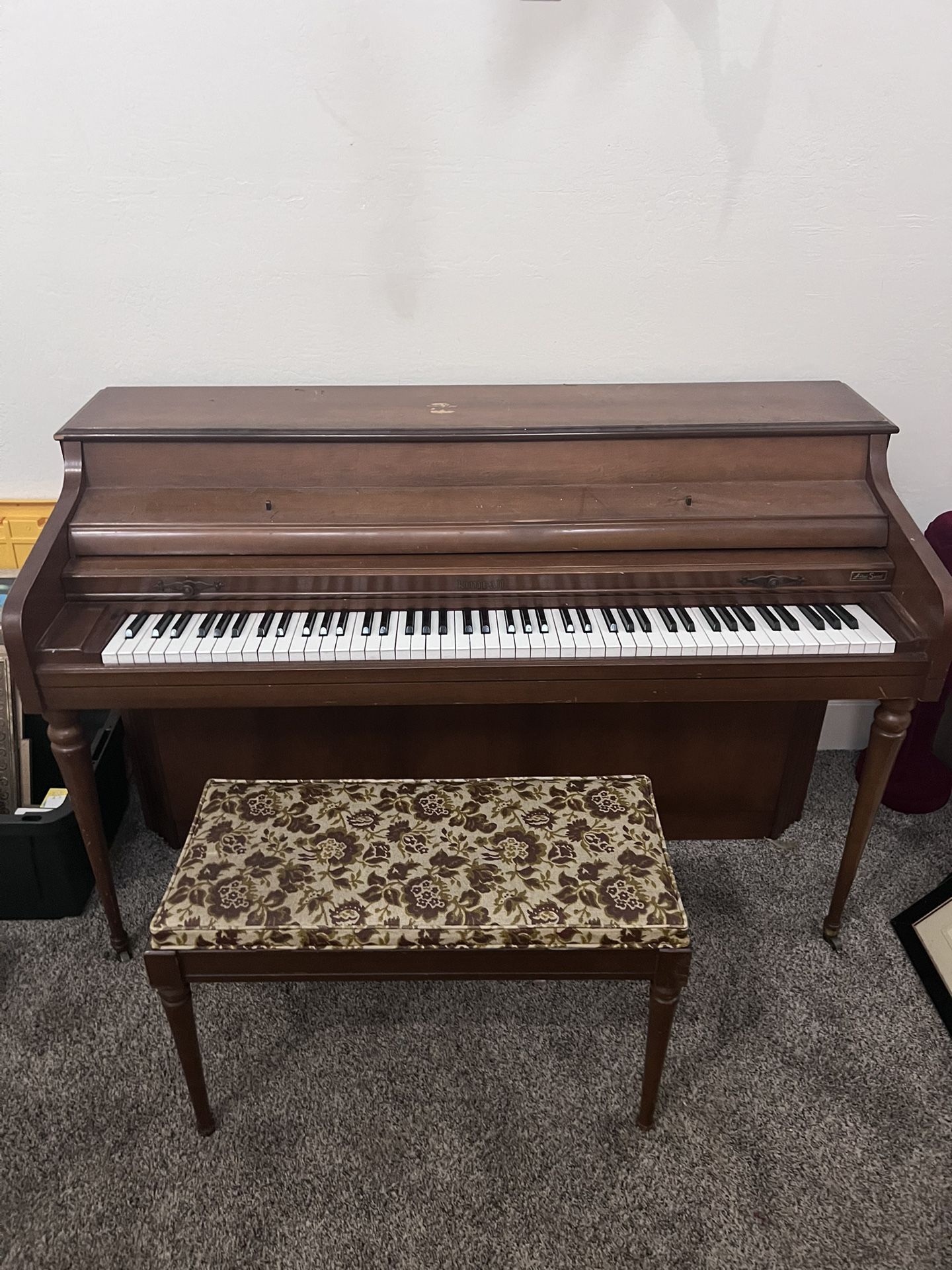 Kimball  Piano