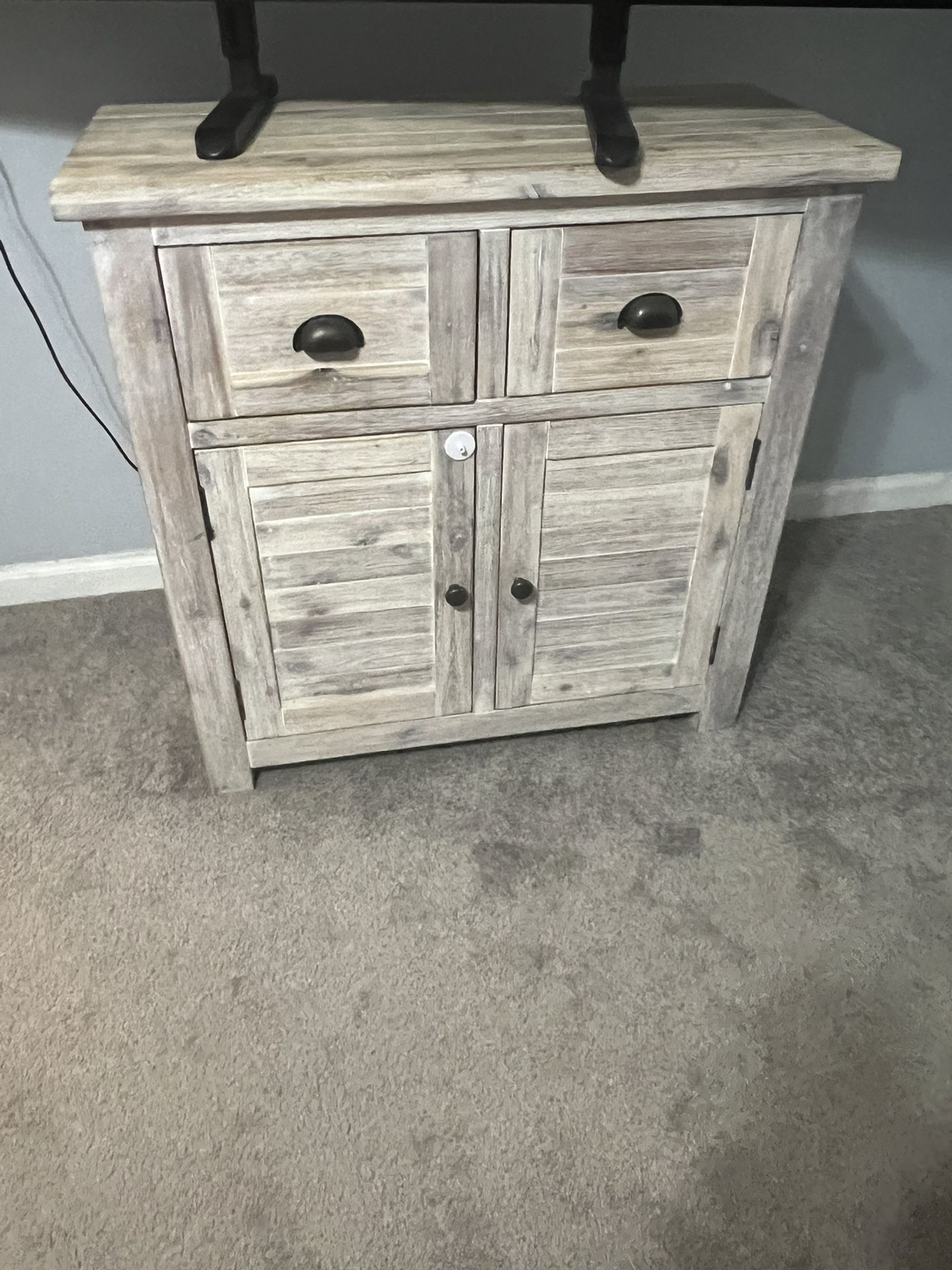 Solid Wood Accent Furniture