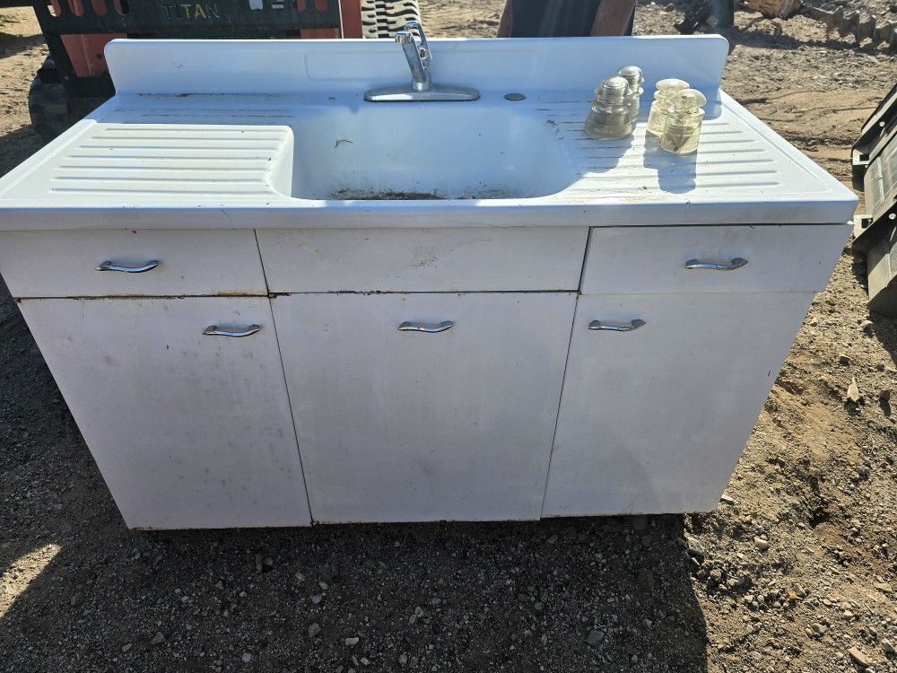 1958 Authentic VINTAGE Shirley Porcelain Sink W/ Double Drain Board