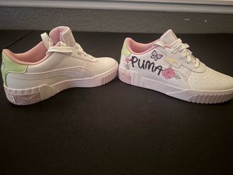 Puma Flower shoes kids 2c never worn