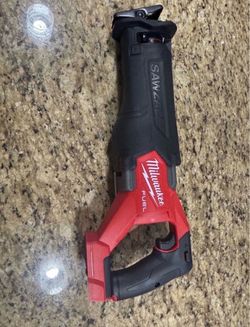 Milwaukee Fuel M18 Sawzall