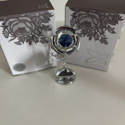 Small Metal Flower Decoration 