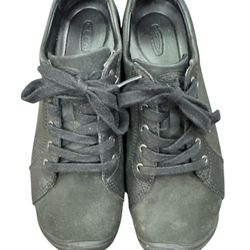 Keen Sister Lace Oxford 1009313 Black Women's Size 9. *FITS MORE LIKE AN 8******