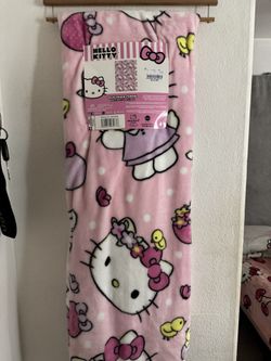 HELLO KITTY BLANKETS‼️