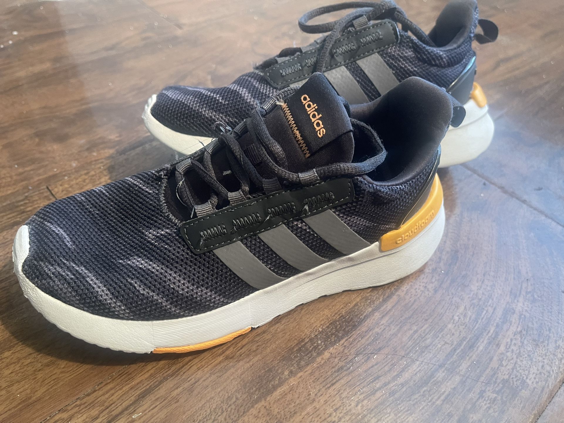 Adidas Boy Sneakers Running Athletic Shoes Size 3
