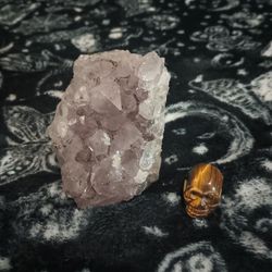 Free Standing Amethyst And Skull Tigers Eye 
