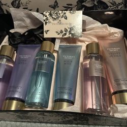 Victoria Secret Sets with box