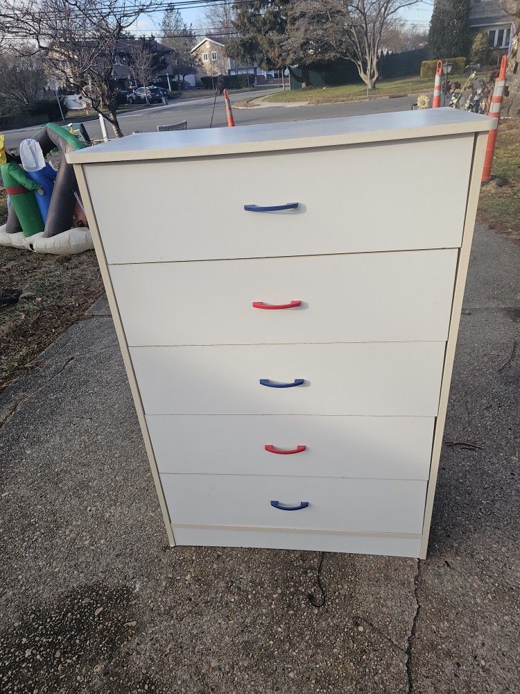 Price Is Firm.. Very Cute White Dresser Chest