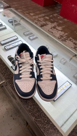 White and blue dunks size 10.5