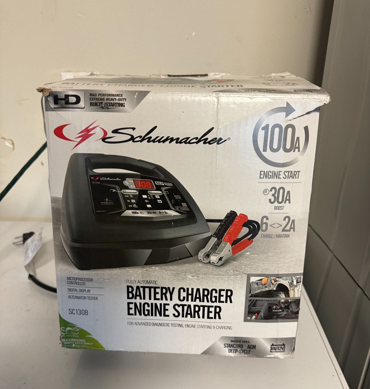 Schumacher Battery Charger Engine starter 100amp